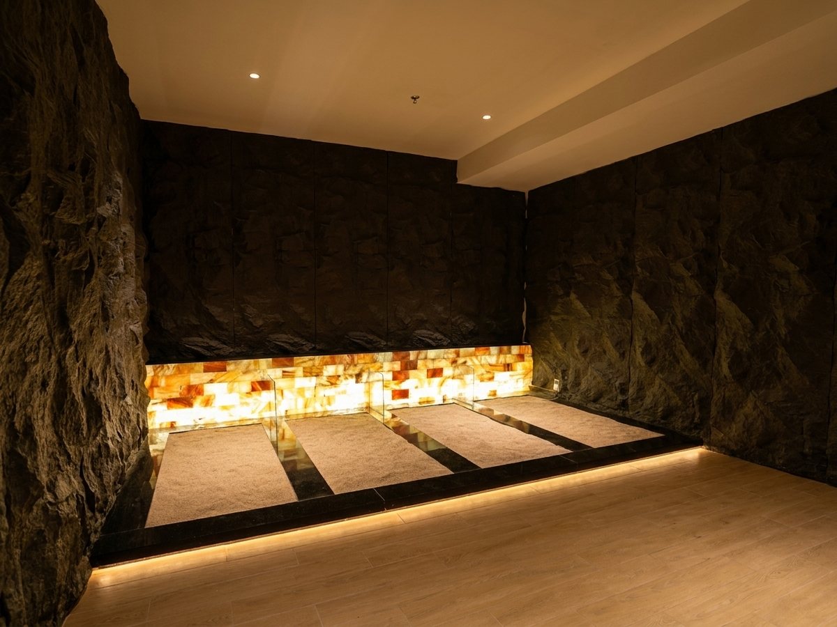 Salt crystal sauna