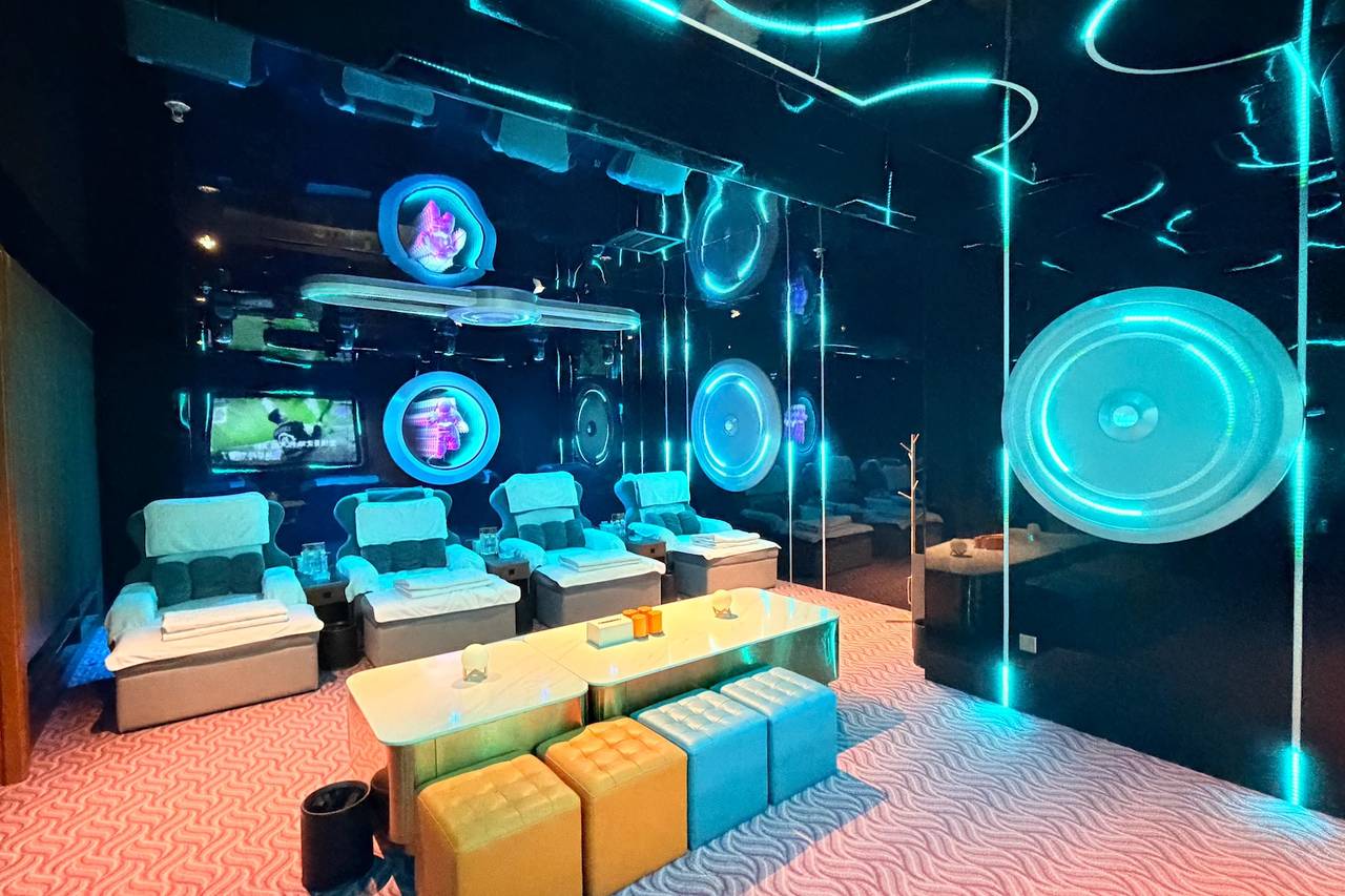 Karaoke room